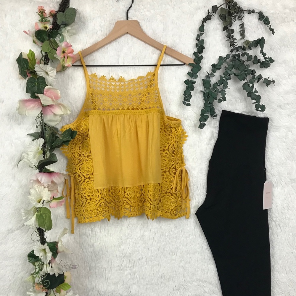Yellow sunshine top